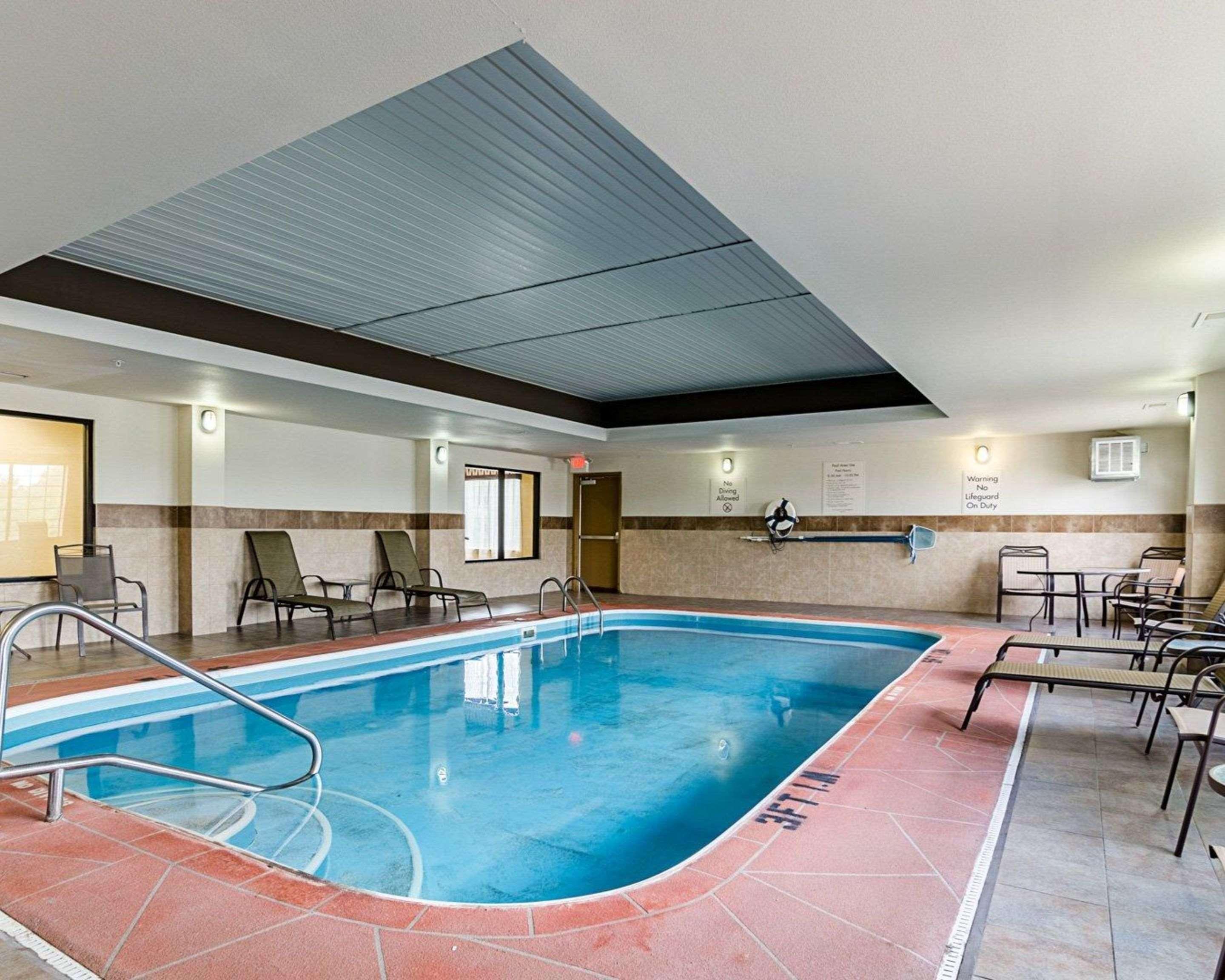 Comfort Inn & Suites Lawrence - University Area Екстер'єр фото