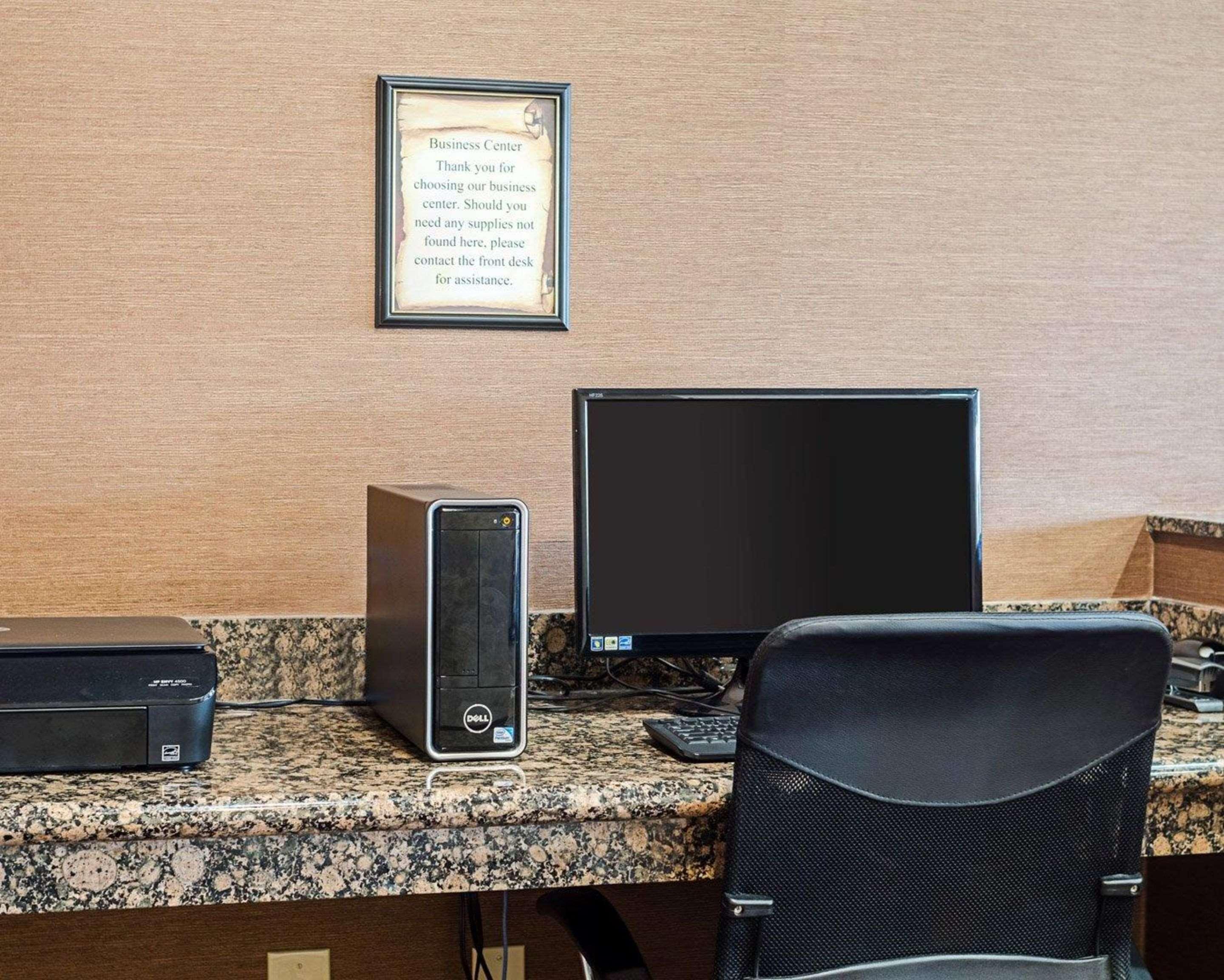 Comfort Inn & Suites Lawrence - University Area Екстер'єр фото