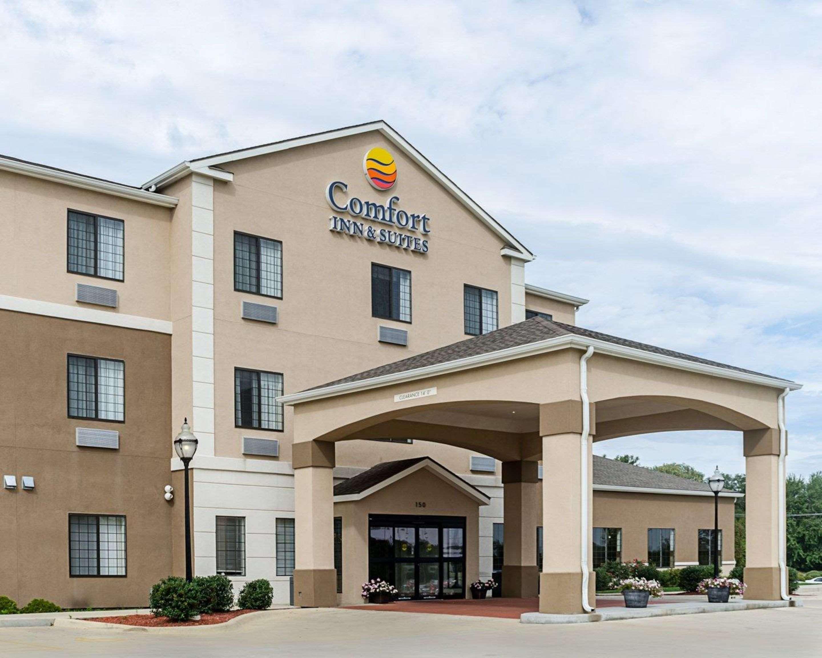 Comfort Inn & Suites Lawrence - University Area Екстер'єр фото