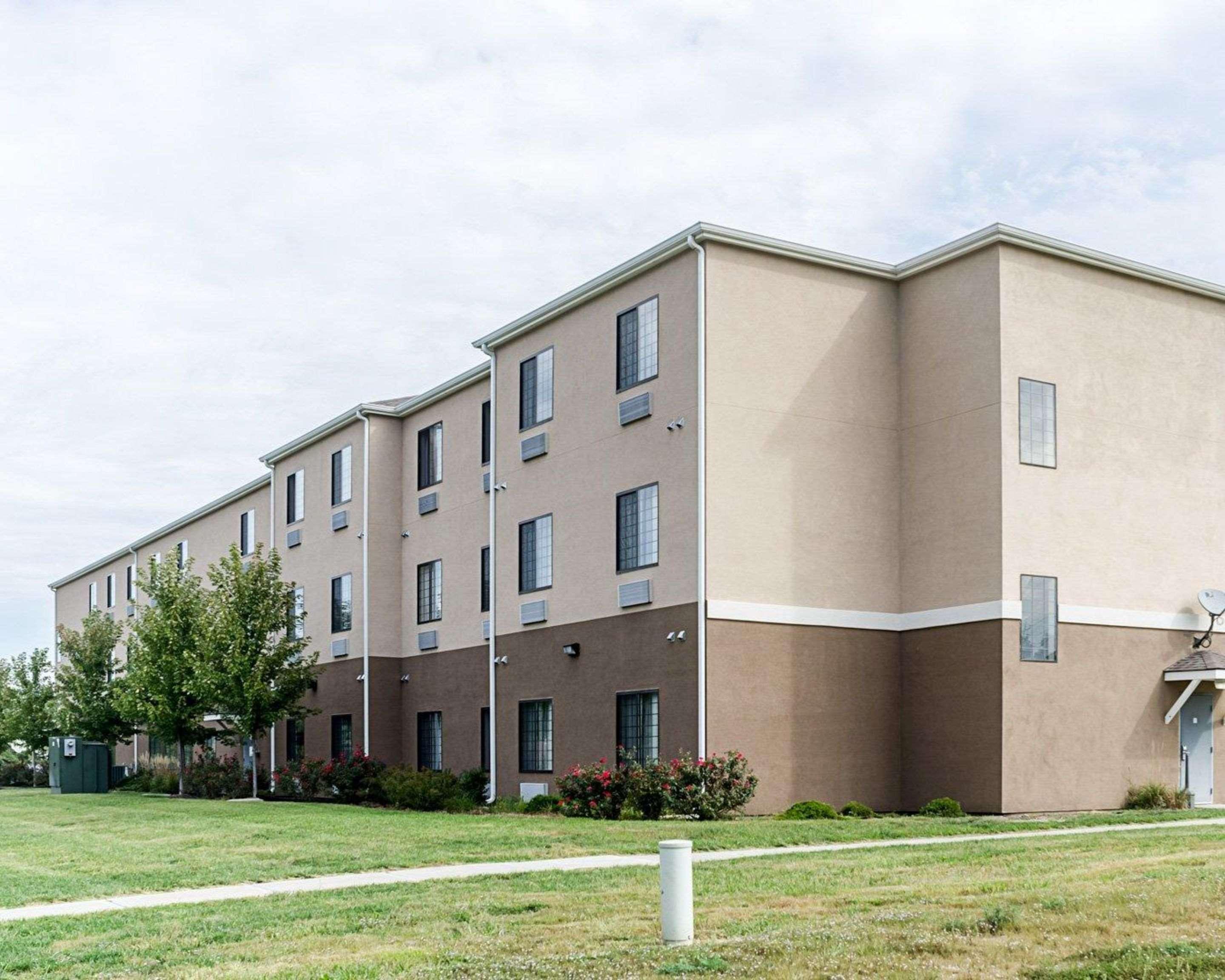 Comfort Inn & Suites Lawrence - University Area Екстер'єр фото