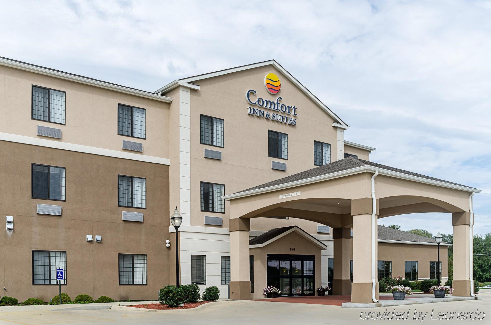 Comfort Inn & Suites Lawrence - University Area Екстер'єр фото